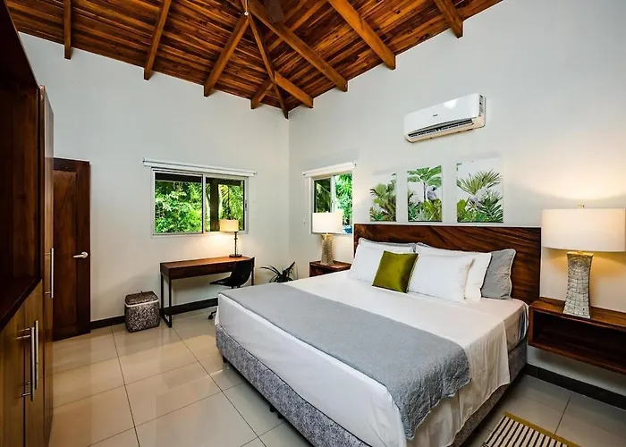 Renovated 3 Bd Walkable Pool Potrero (Guanacaste)